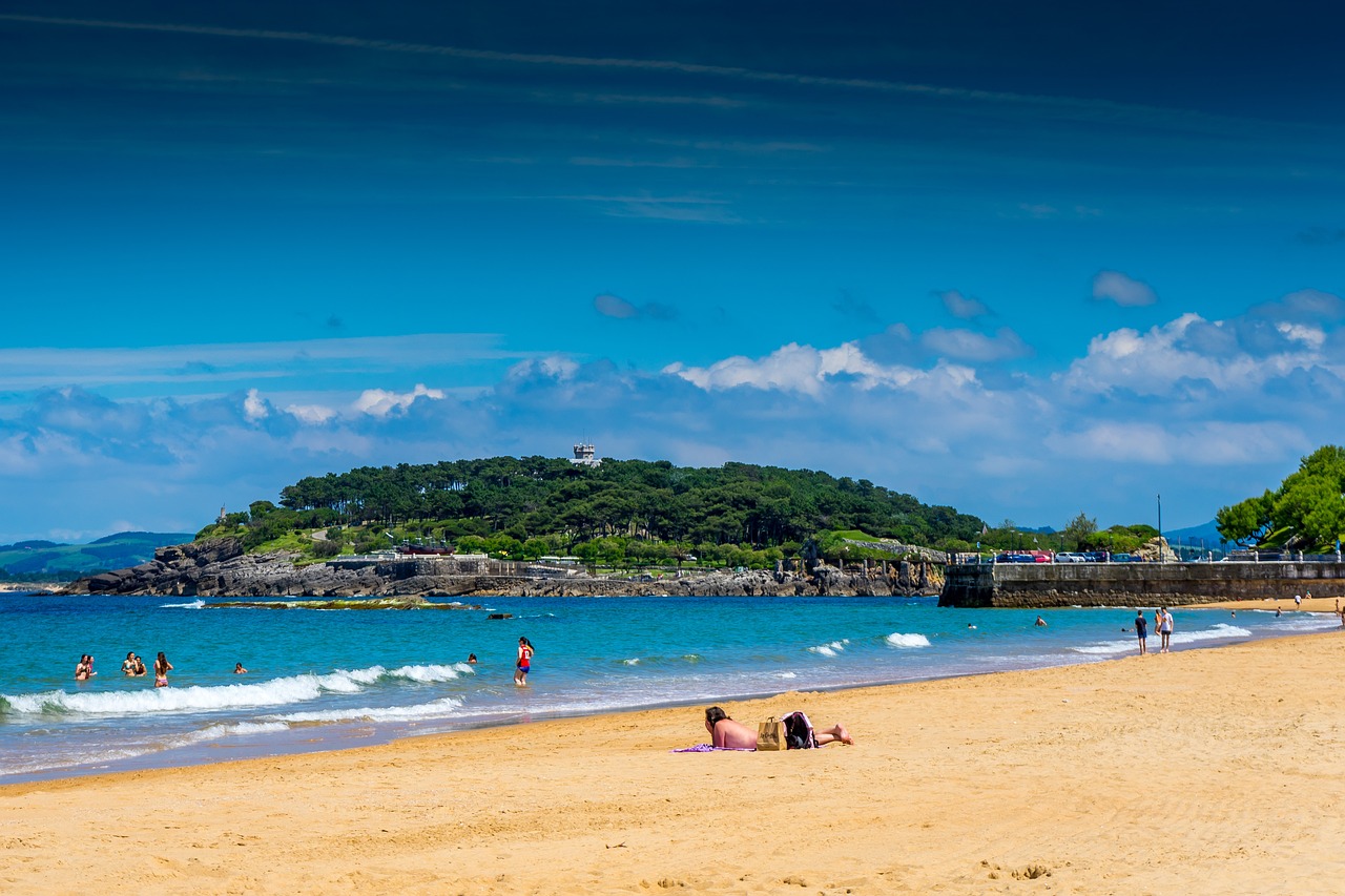 Esplorazione della Costa da Santander a San Sebastian